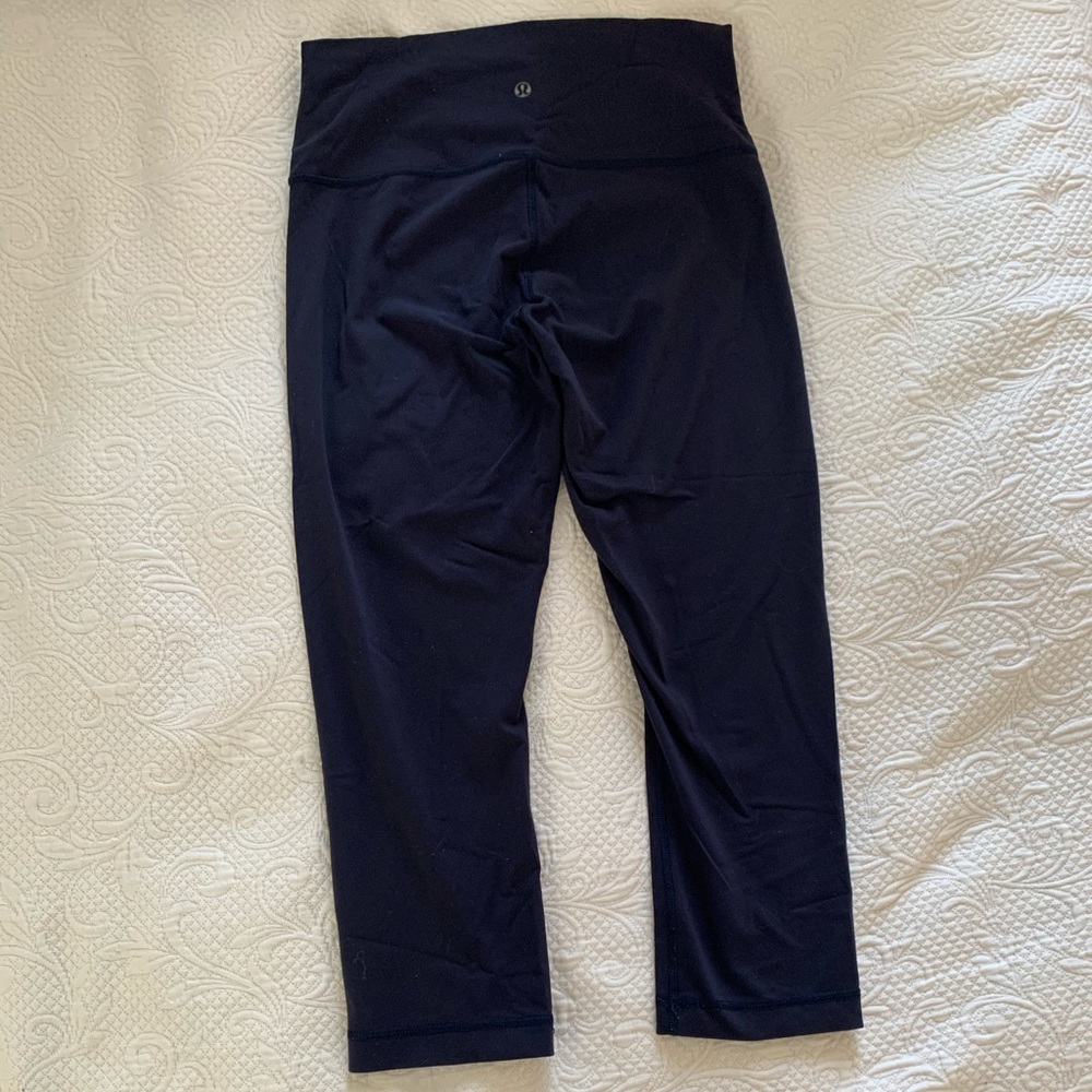 Lululemon Leggings Crop - Picture 2 of 4
